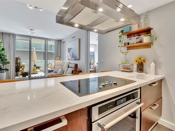 720 NE 62nd St 307, Miami FL 33138