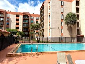 5201 NW 7th St 212, Miami FL 33126