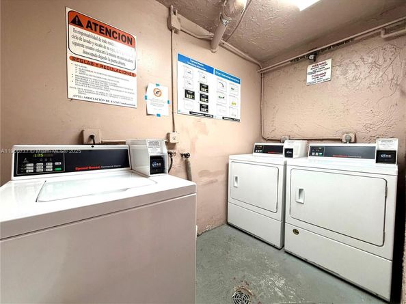 5201 NW 7th St 212, Miami FL 33126