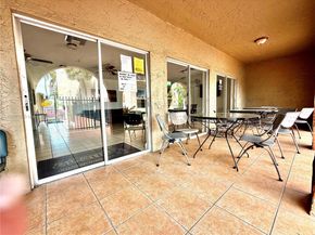 5201 NW 7th St 212, Miami FL 33126