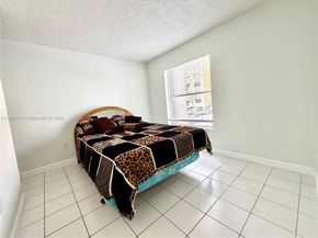 5201 NW 7th St 212, Miami FL 33126