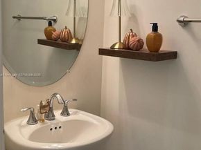 918 NE 17th Way, Fort Lauderdale FL 33304