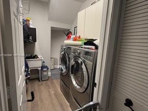 1471 NW 159th Ave, Pembroke Pines FL 33028