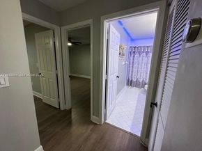 1471 NW 159th Ave, Pembroke Pines FL 33028