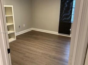 1471 NW 159th Ave, Pembroke Pines FL 33028