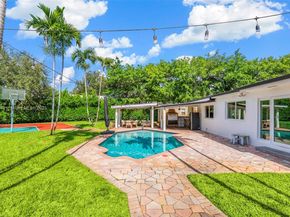 21000 NE 18th Ct, Miami FL 33179