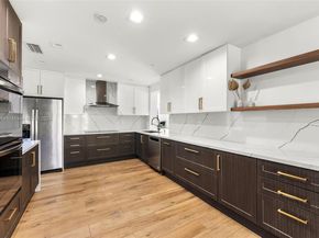 21000 NE 18th Ct, Miami FL 33179