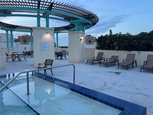 7266 SW 88th St A307, Miami FL 33156