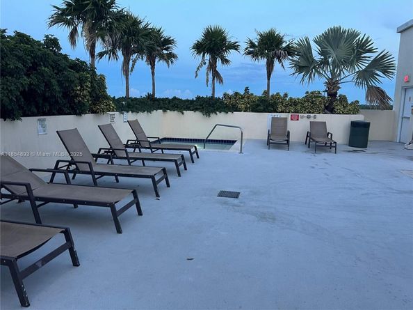 7266 SW 88th St A307, Miami FL 33156