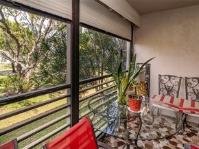 1000 Colony Point Cir 203, Pembroke Pines FL 33026