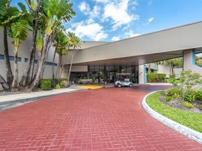 1000 Colony Point Cir 203, Pembroke Pines FL 33026