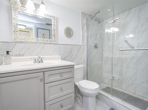 1000 Colony Point Cir 203, Pembroke Pines FL 33026