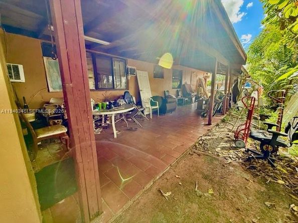 167 E 16th St, Hialeah FL 33010