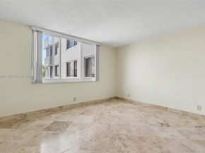 4200 Hillcrest Dr 408, Hollywood FL 33021