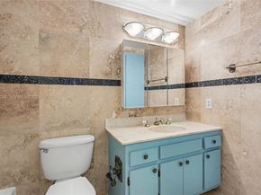 4200 Hillcrest Dr 408, Hollywood FL 33021