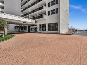 3140 S Ocean Dr 206, Hallandale Beach FL 33009