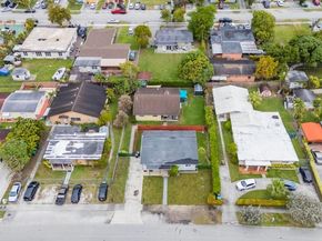 9435-9437 SW 39th St, Miami FL 33165