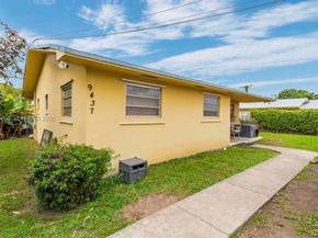 9435-9437 SW 39th St, Miami FL 33165
