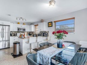 9435-9437 SW 39th St, Miami FL 33165