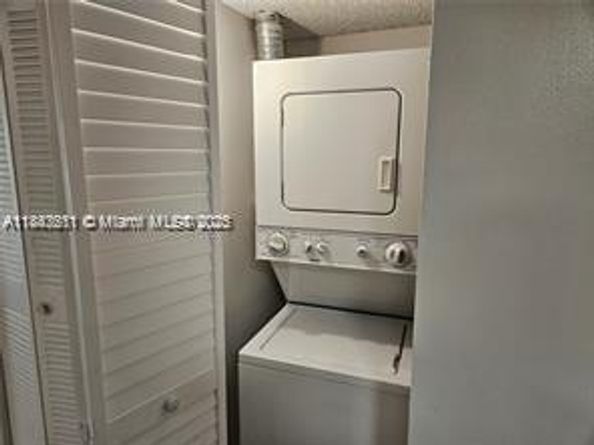 97 Deer Creek Rd 106, Deerfield Beach FL 33442