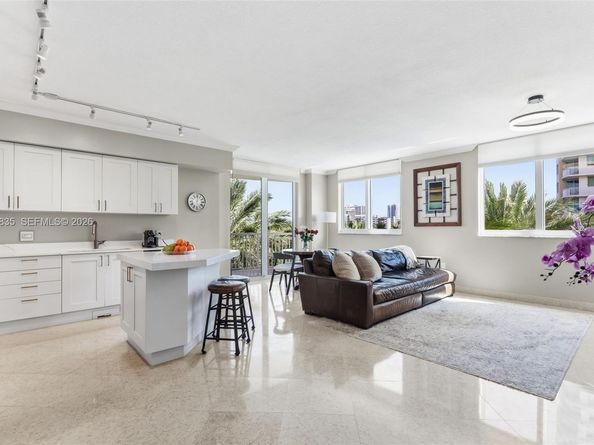 1745 E Hallandale Beach Blvd 303W, Hallandale Beach FL 33009