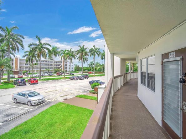 2048 Hythe C 2048, Boca Raton FL 33434