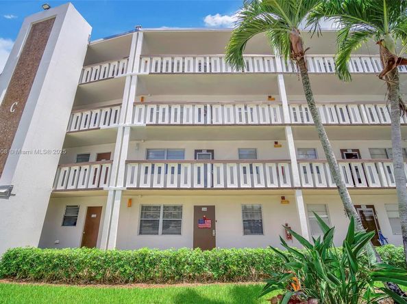 2048 Hythe C 2048, Boca Raton FL 33434