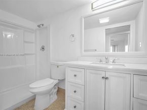 2048 Hythe C 2048, Boca Raton FL 33434