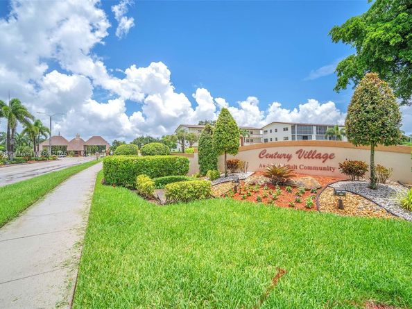 2048 Hythe C 2048, Boca Raton FL 33434