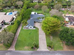 6313 NW 75th Way, Parkland FL 33067