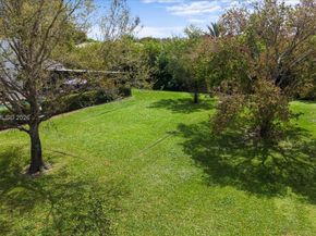 6313 NW 75th Way, Parkland FL 33067