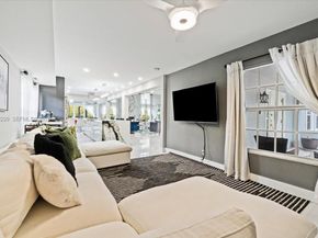 6313 NW 75th Way, Parkland FL 33067