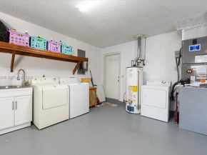 6313 NW 75th Way, Parkland FL 33067