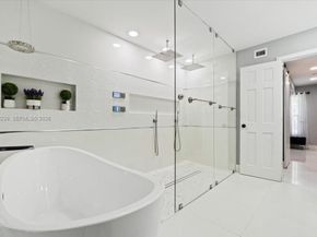 6313 NW 75th Way, Parkland FL 33067