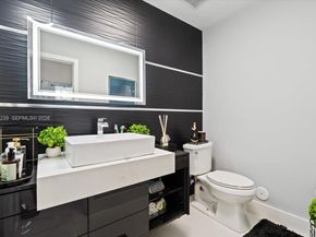 6313 NW 75th Way, Parkland FL 33067