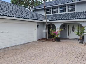 6313 NW 75th Way, Parkland FL 33067