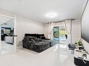 6313 NW 75th Way, Parkland FL 33067