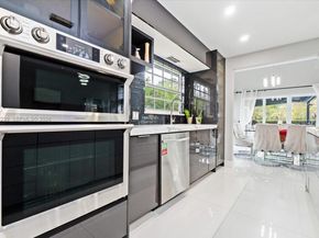 6313 NW 75th Way, Parkland FL 33067