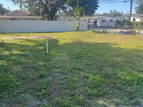 1940 NW 96th St, Miami FL 33147