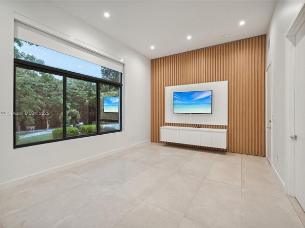 6175 SW 128th St, Pinecrest FL 33156