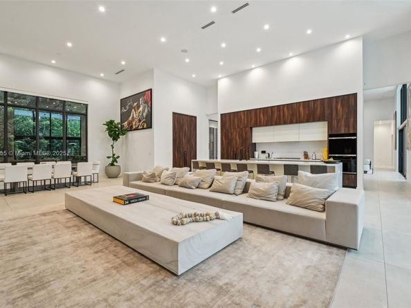 6175 SW 128th St, Pinecrest FL 33156