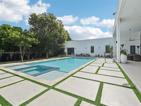 6175 SW 128th St, Pinecrest FL 33156