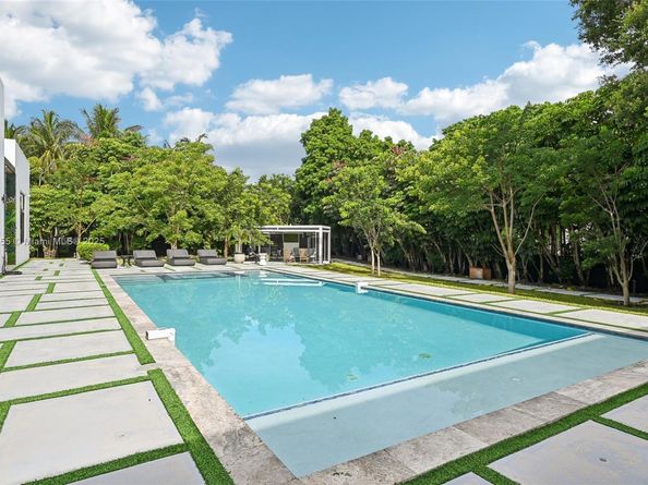 6175 SW 128th St, Pinecrest FL 33156