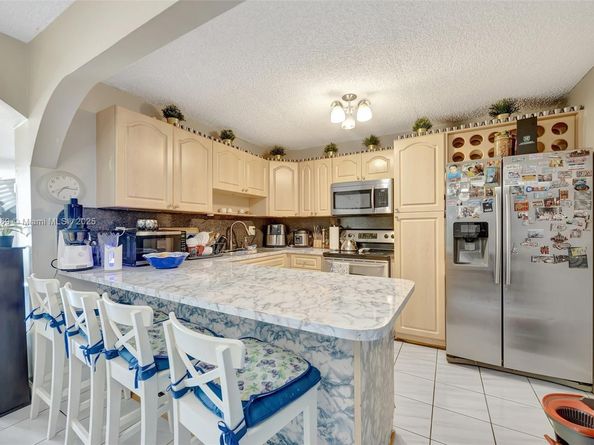 11755 SW 18th St 107, Miami FL 33175