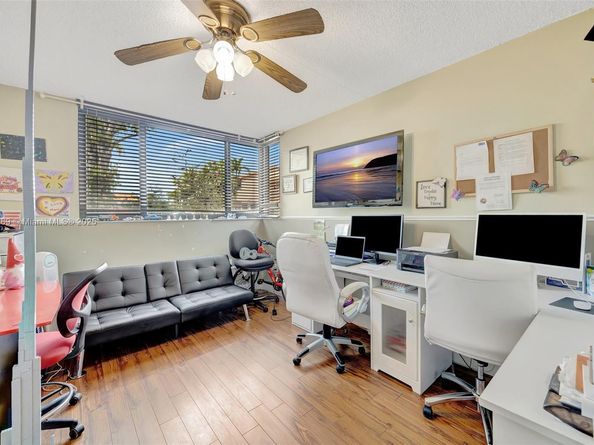 11755 SW 18th St 107, Miami FL 33175