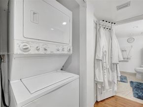 11755 SW 18th St 107, Miami FL 33175