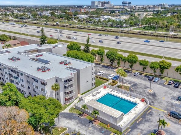 11755 SW 18th St 107, Miami FL 33175