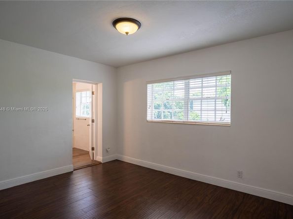 8371 SW 32nd Ter, Miami FL 33155