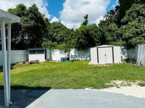 17926 SW 104th Ave, Miami FL 33157