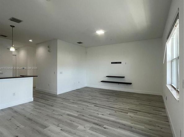 412 SW 13th Ter 412, Fort Lauderdale FL 33312